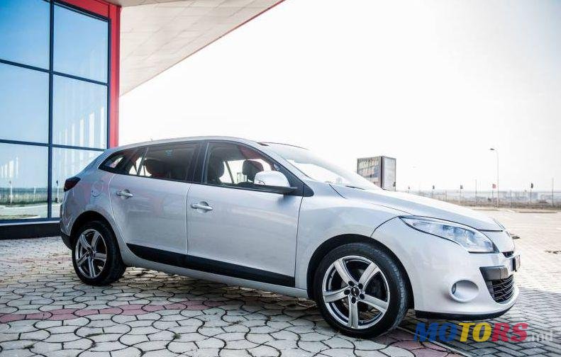 2010' Renault Megane photo #1