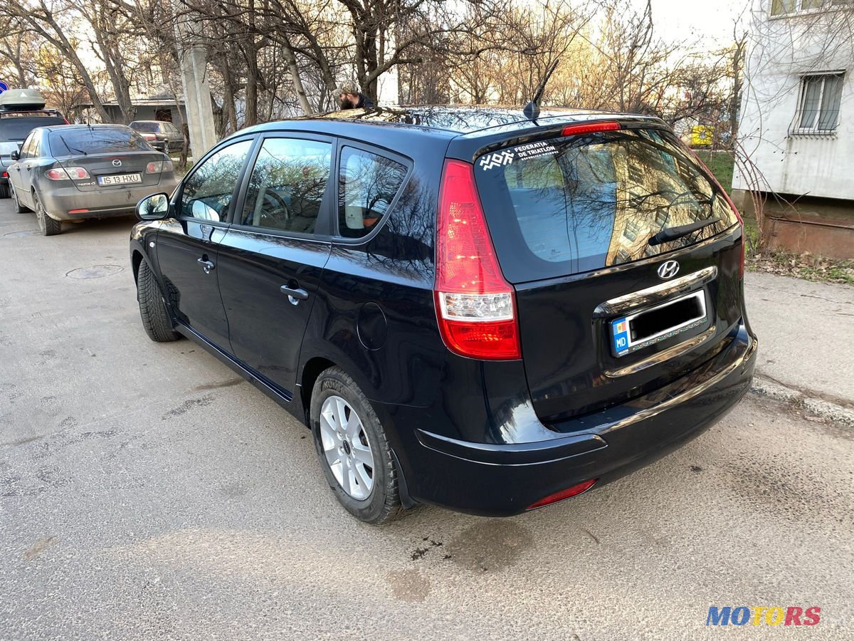 2011' Hyundai i30 photo #4