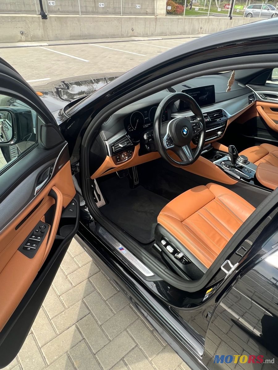 2019' BMW 5 Series photo #4