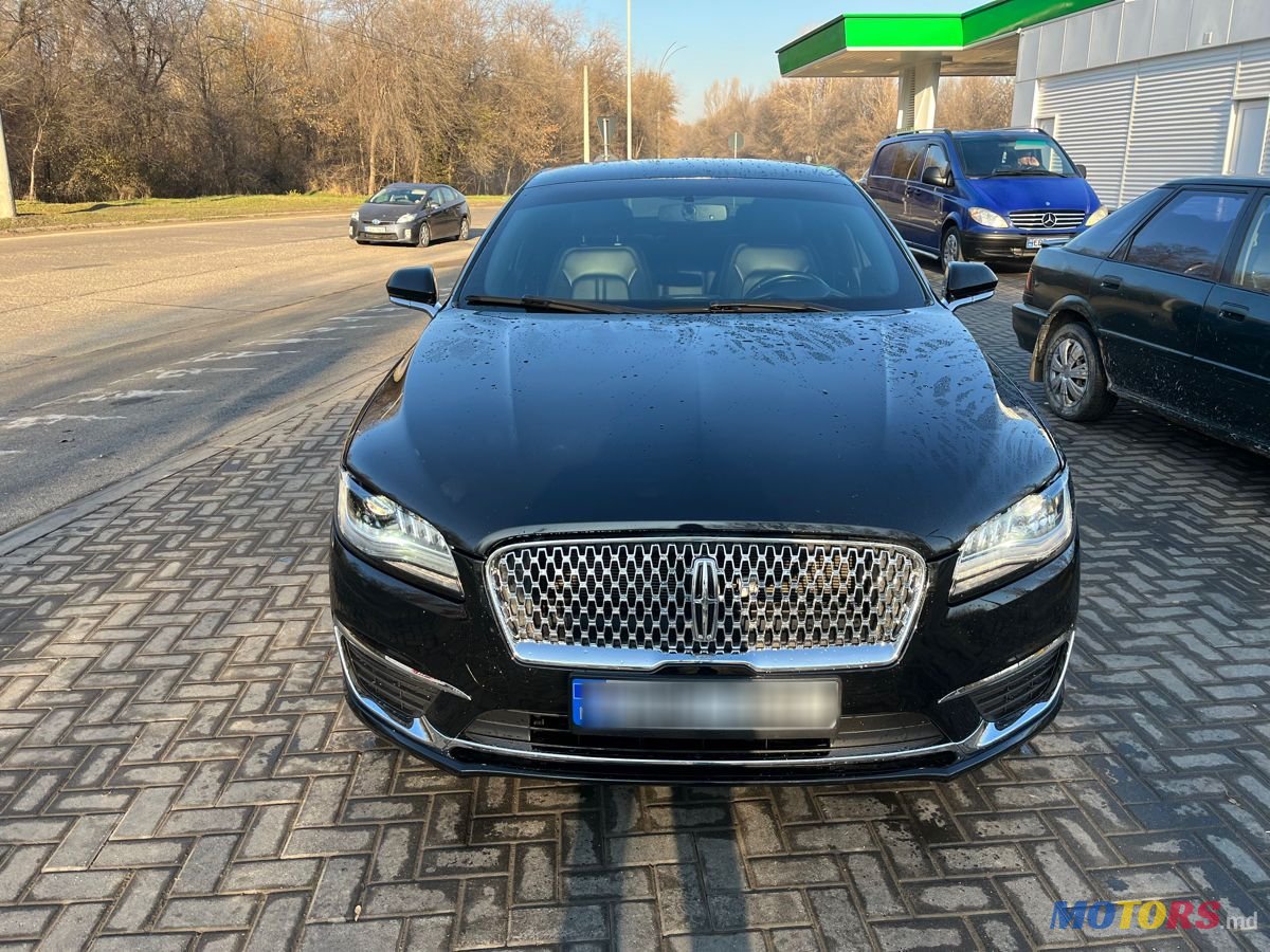 2017' Lincoln MKZ photo #4