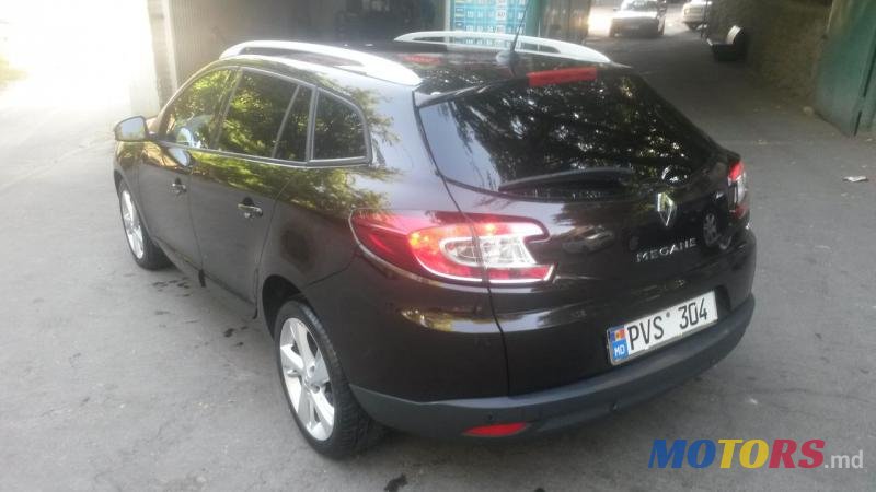 2012' Renault Megane photo #2