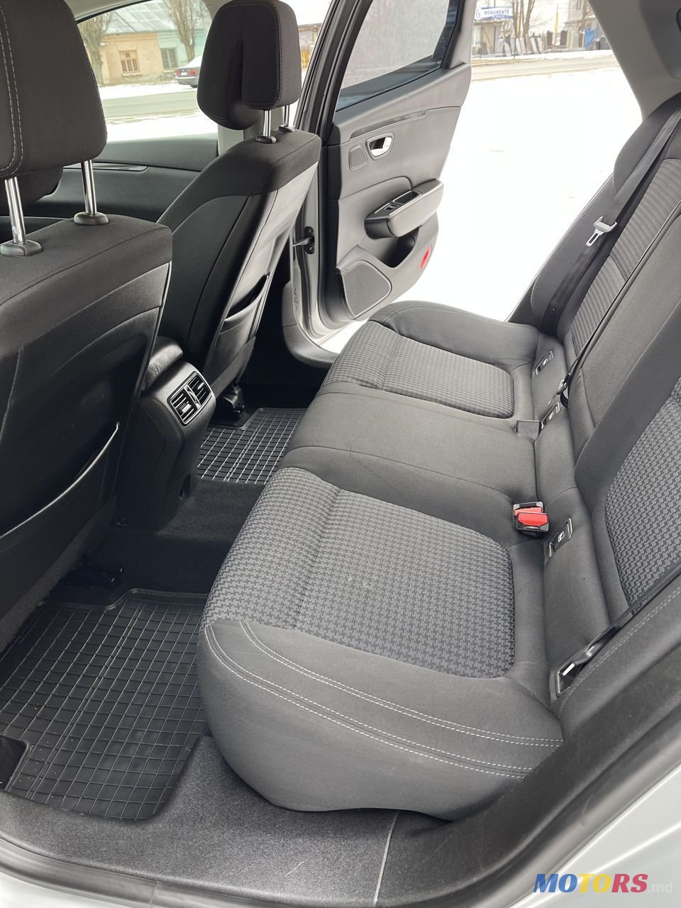 2016' Renault Talisman photo #6