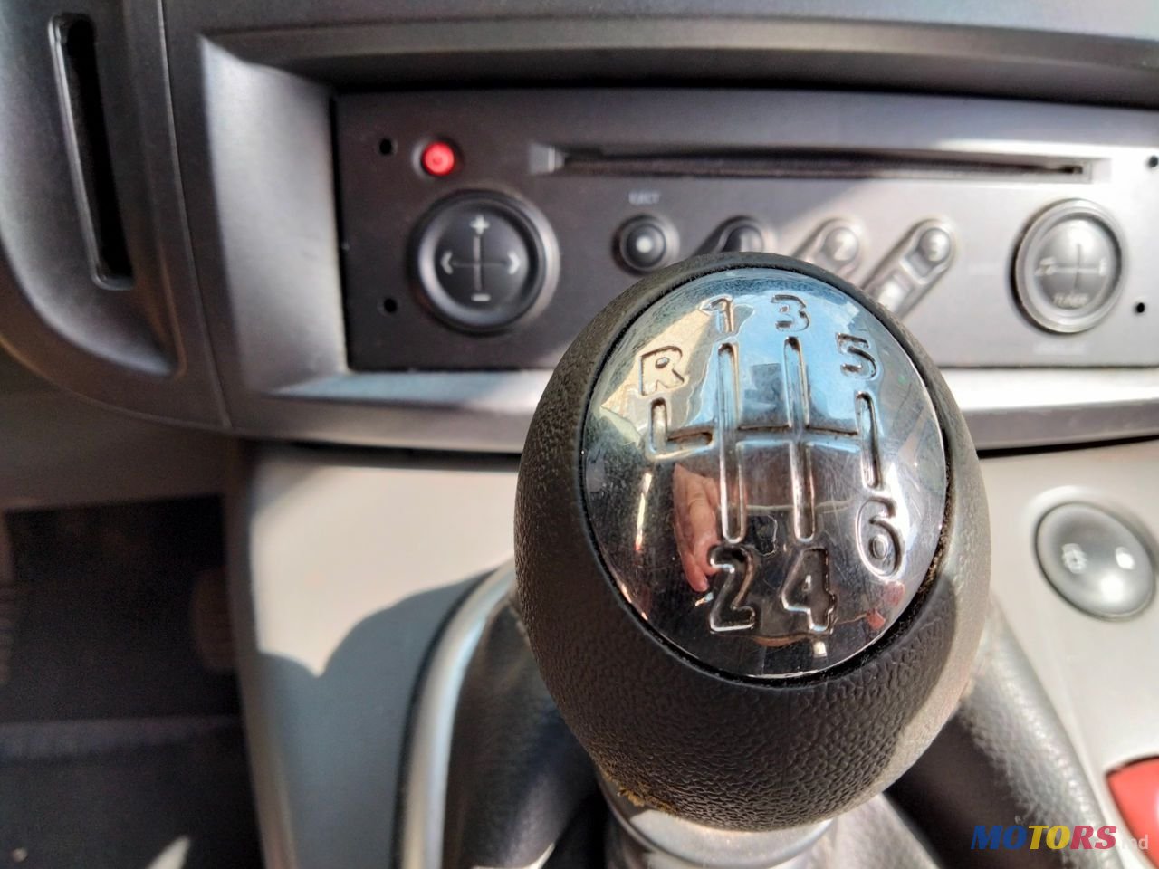 2005' Renault Grand Scenic photo #3