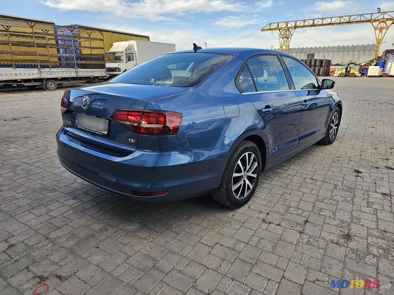 2016' Volkswagen Jetta photo #5