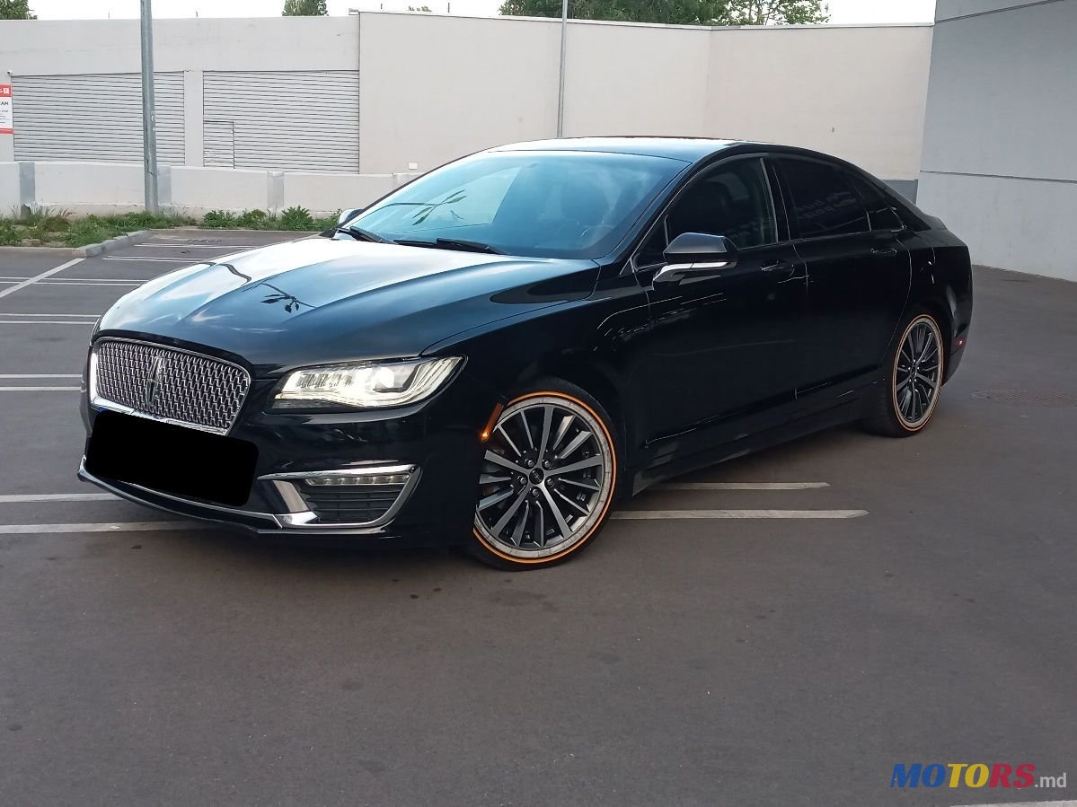 2017' Lincoln MKZ photo #2