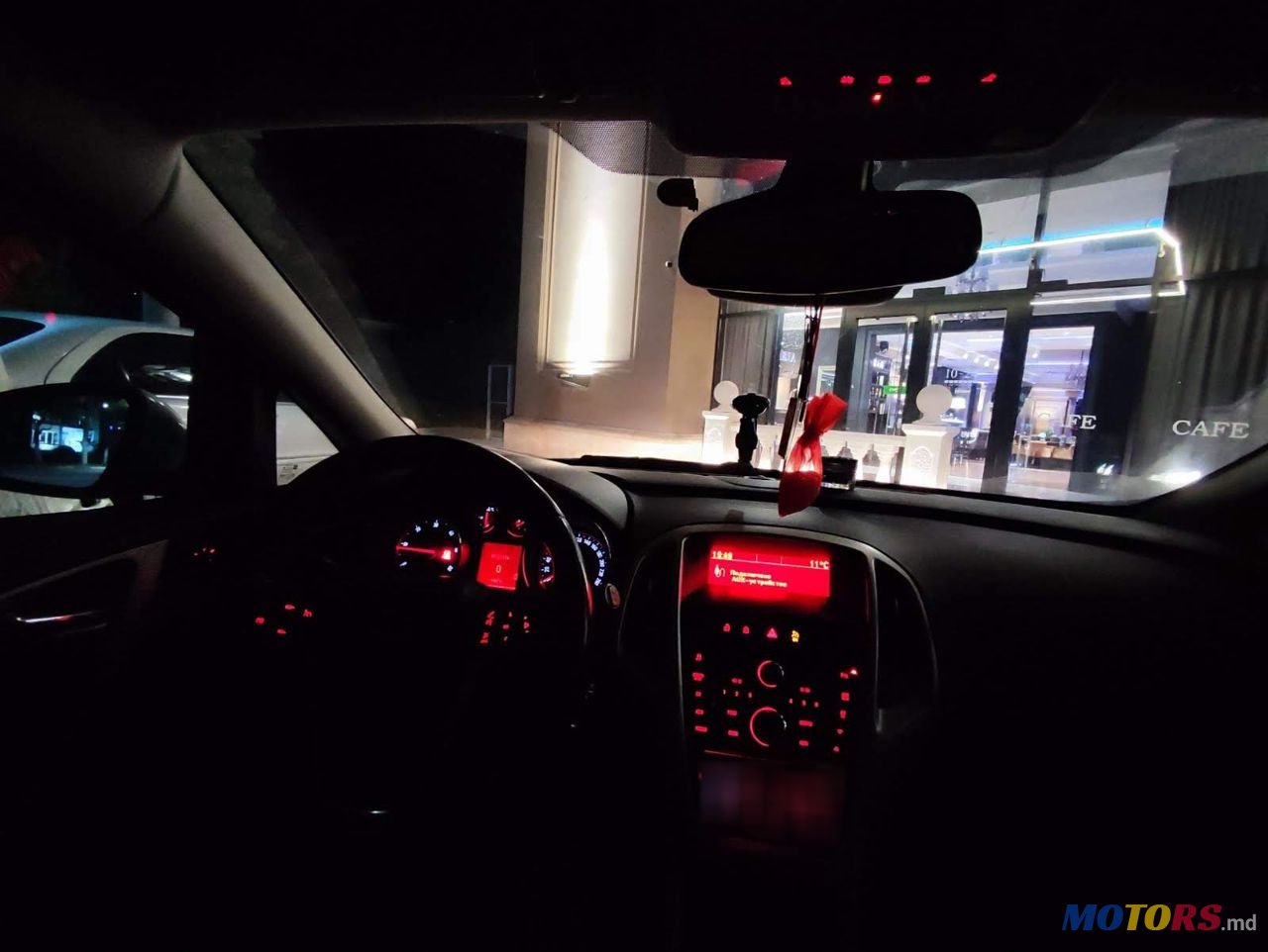 2010' Opel Astra photo #4