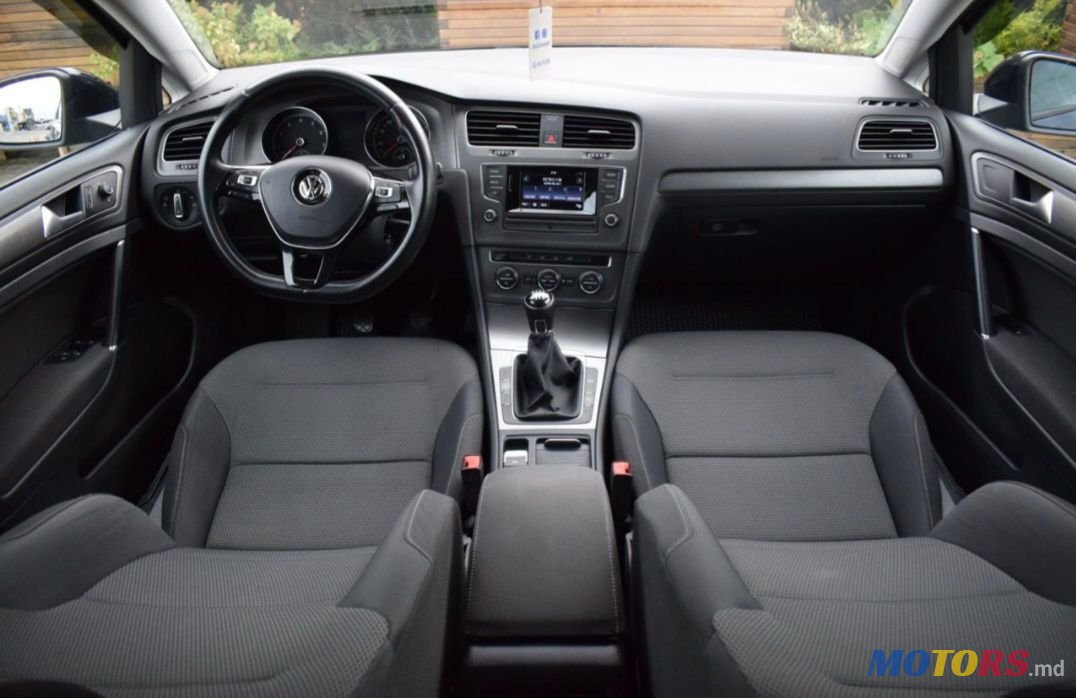 2013' Volkswagen Golf photo #5