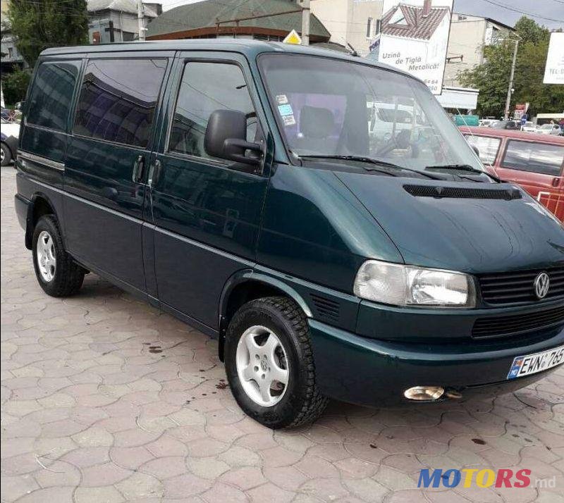 2001' Volkswagen Transporter photo #1