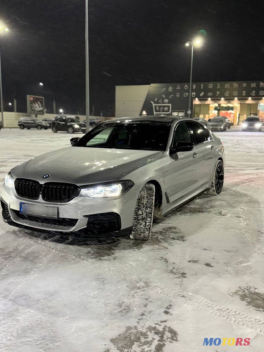 2018' BMW 5 Series photo #2