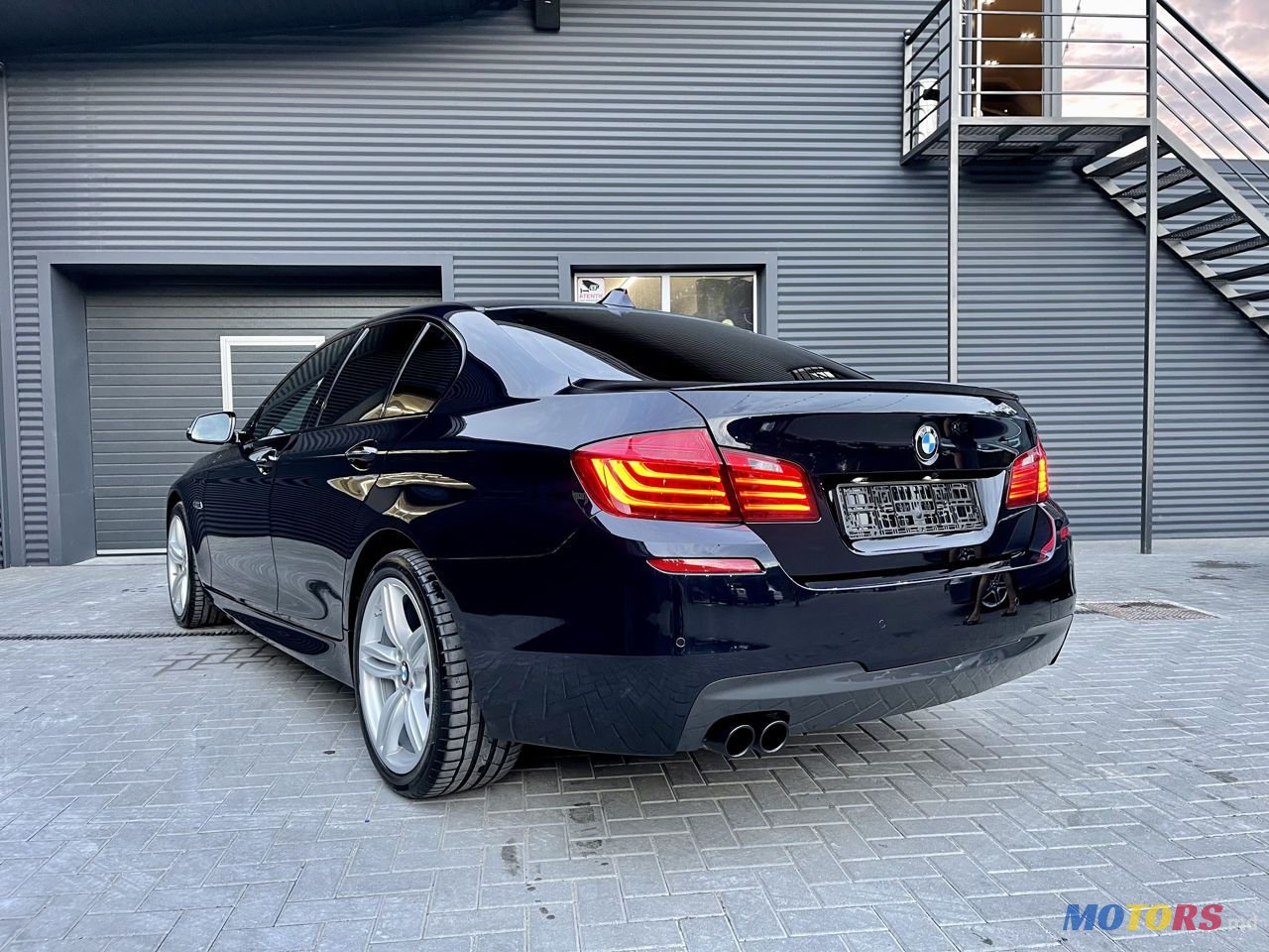 2017' BMW 5 Series photo #4