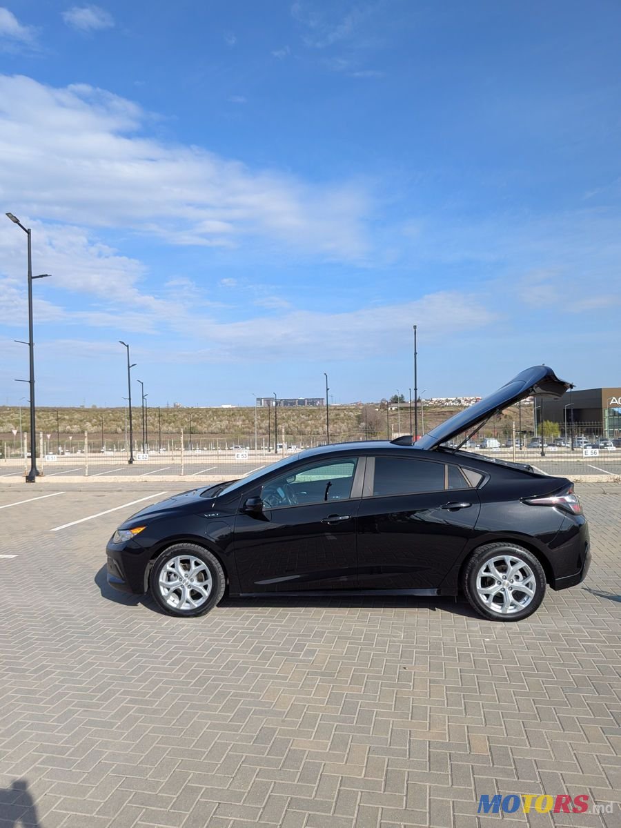 2016' Chevrolet Volt photo #5
