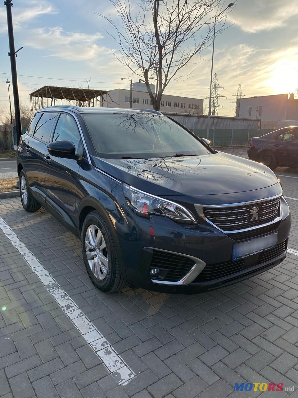 2019' Peugeot 5008 photo #1