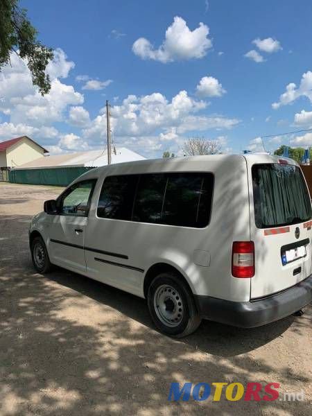 2010' Volkswagen Caddy photo #2
