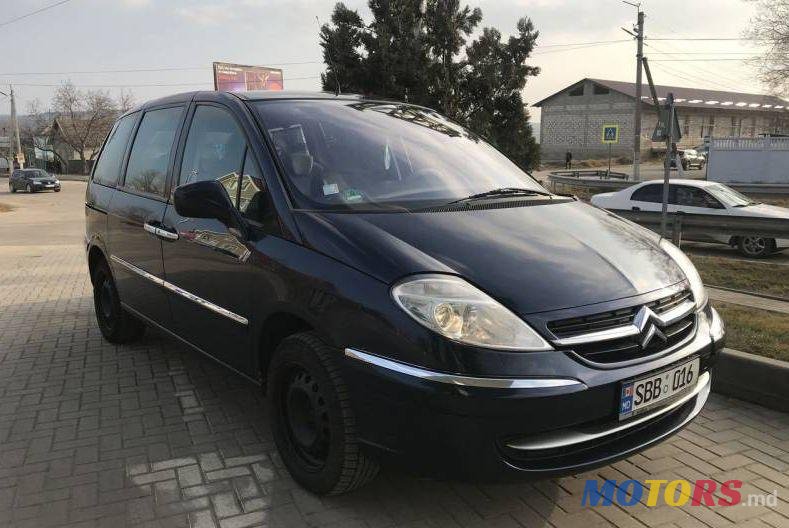 2009' Citroen C8 photo #1