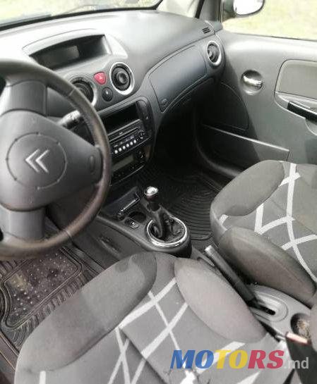 2009' Citroen C2 photo #2