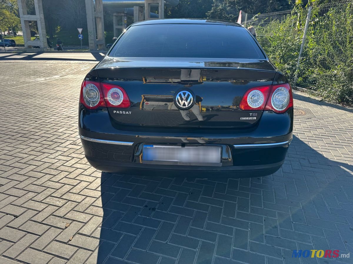 2009' Volkswagen Passat photo #5