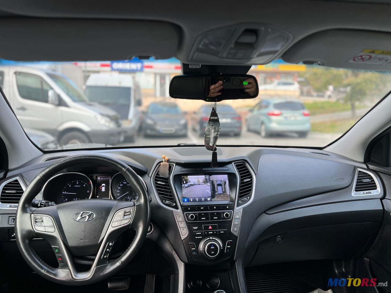 2017' Hyundai Santa Fe photo #6