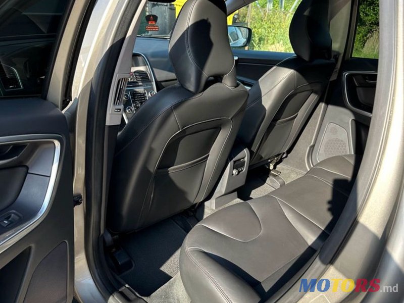 2016' Volvo XC60 photo #5