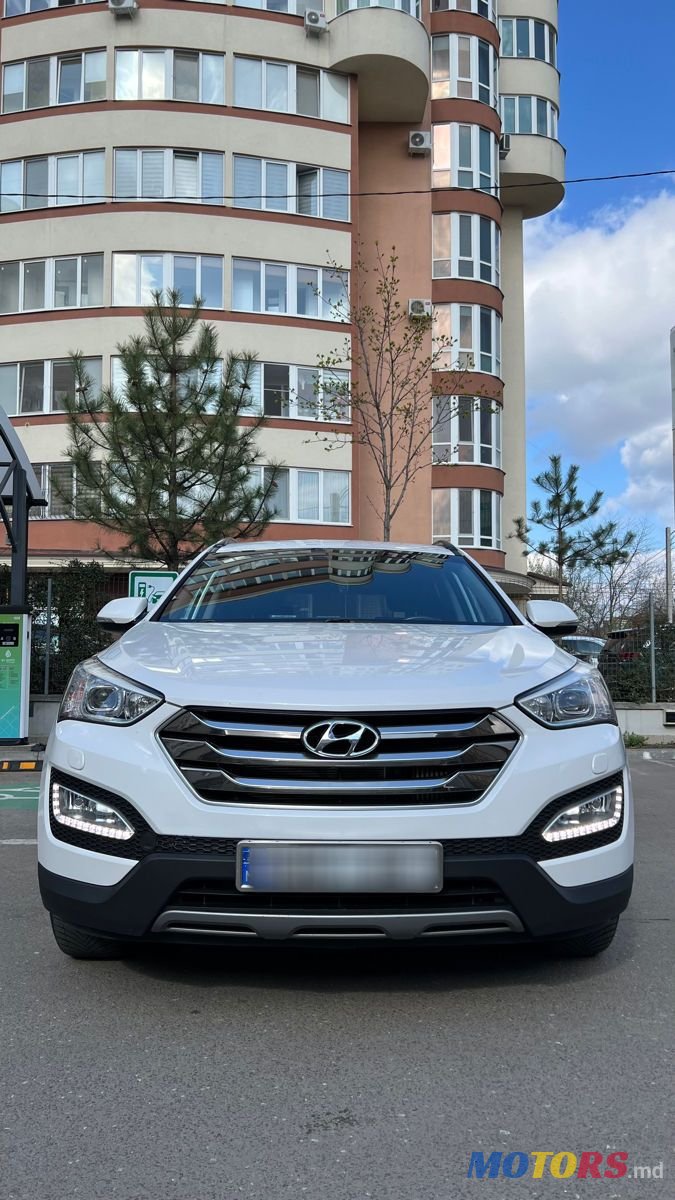 2015' Hyundai Santa Fe photo #6