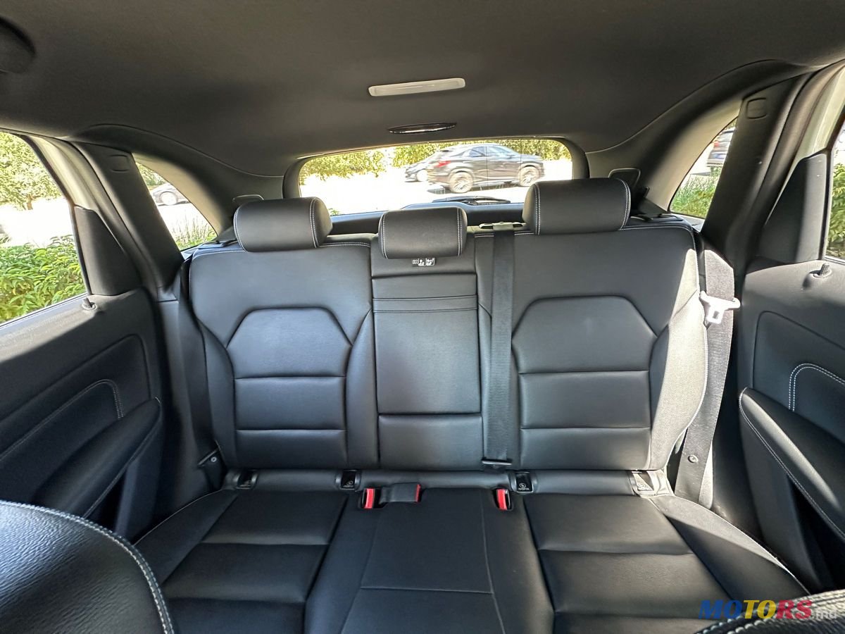 2015' Mercedes-Benz B-Class photo #6
