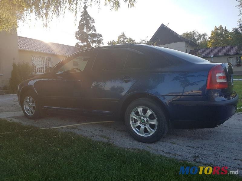 2007' Skoda Octavia photo #2