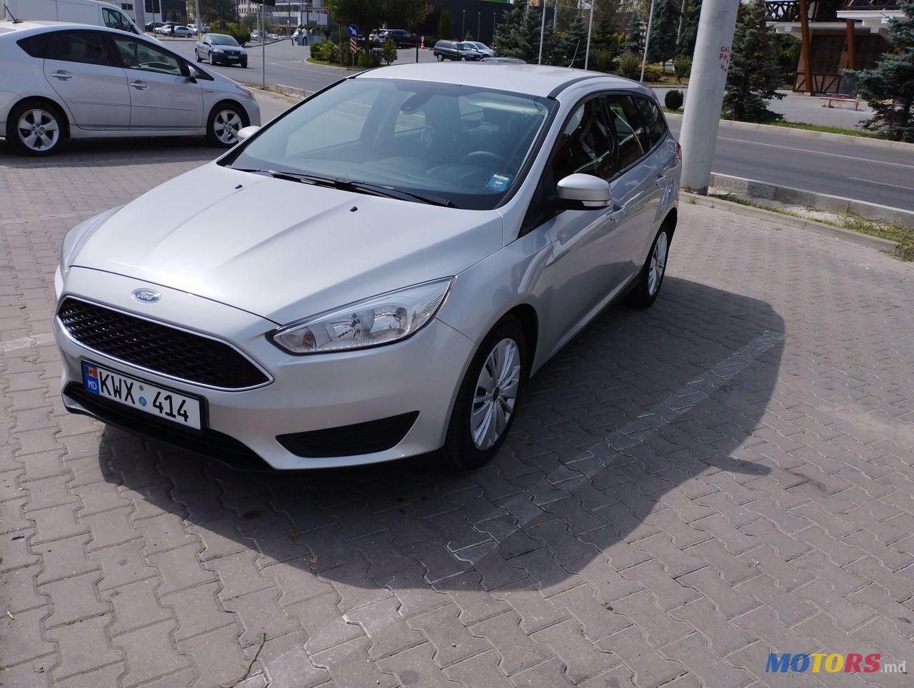 2017' Ford Focus photo #2
