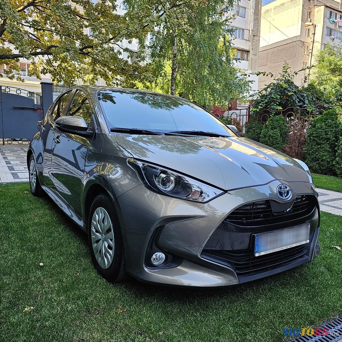 2022' Toyota Yaris photo #3