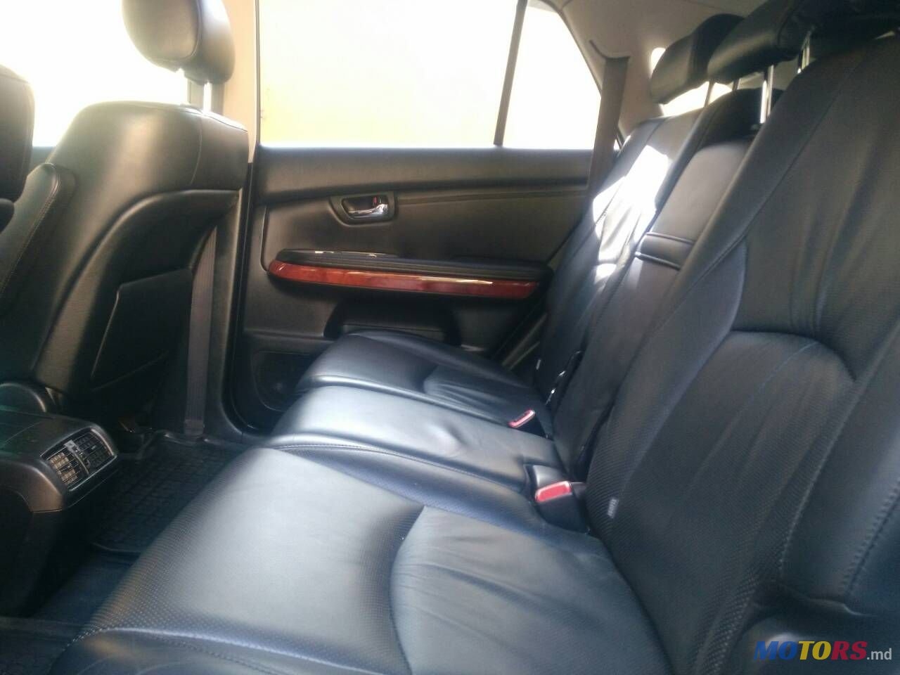 2005' Lexus RX 300 photo #7