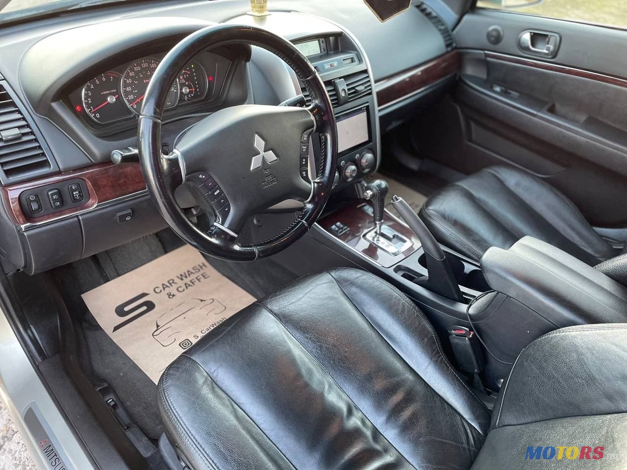 2009' Mitsubishi Galant photo #6