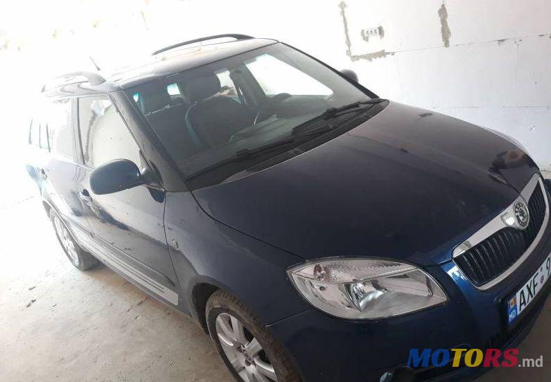 2008' Skoda Fabia photo #1