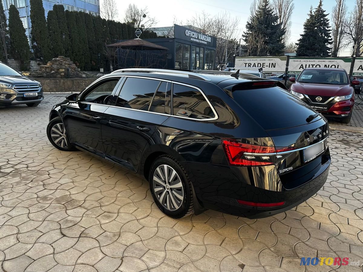 2021' Skoda Superb photo #3