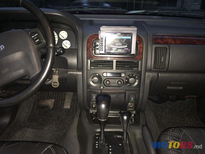 2002' Jeep Cherokee photo #4