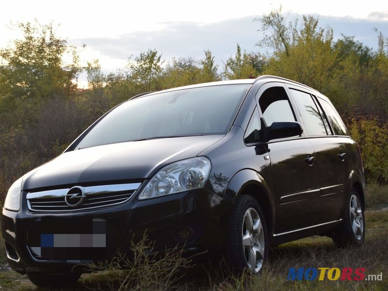 2009' Opel Zafira photo #1