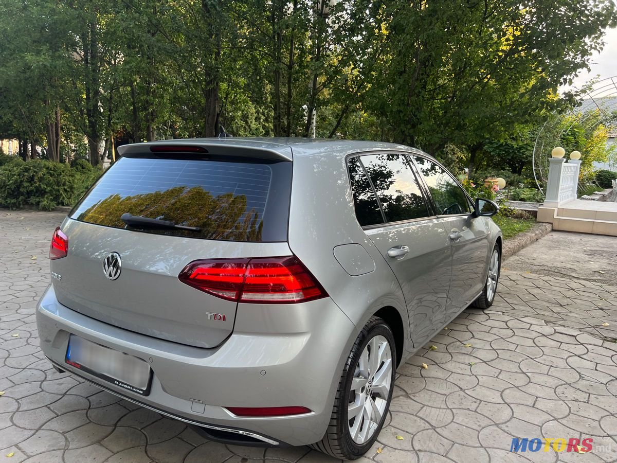 2017' Volkswagen Golf photo #4