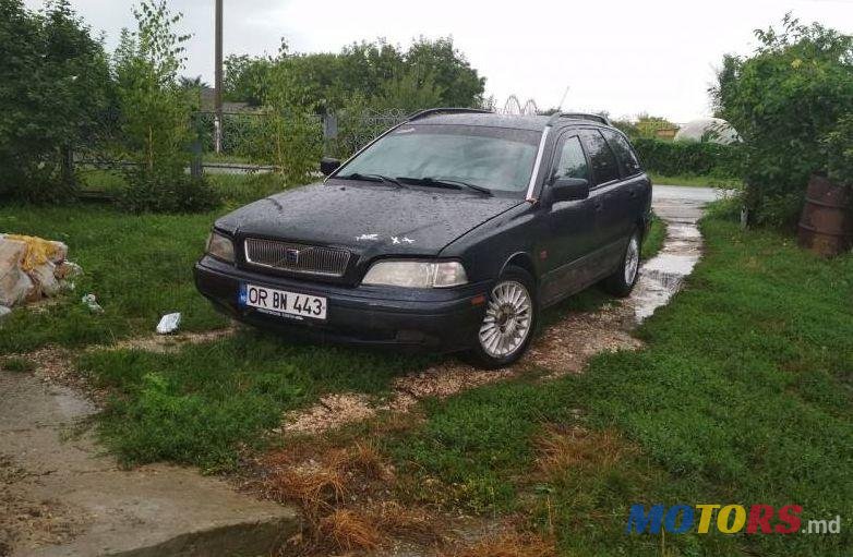 1997' Volvo V40 photo #1
