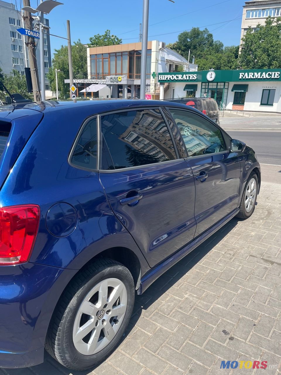 2014' Volkswagen Polo photo #2