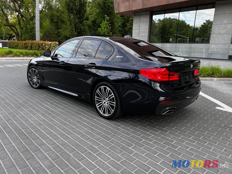 2019' BMW 5 Series photo #3