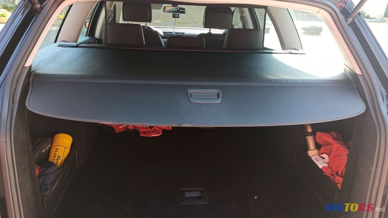 2012' Volkswagen Passat photo #6