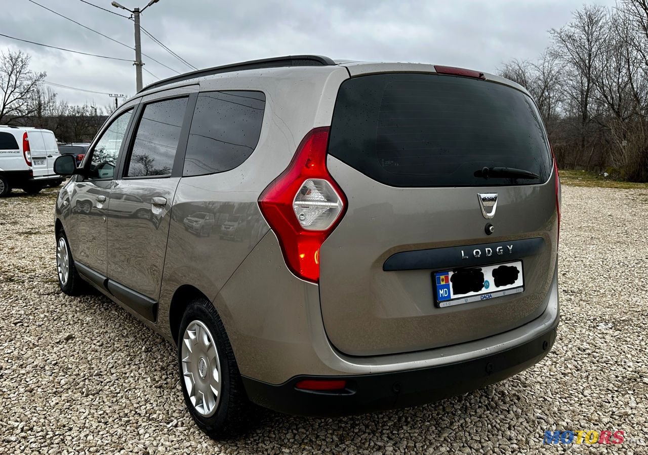2015' Dacia Lodgy photo #5