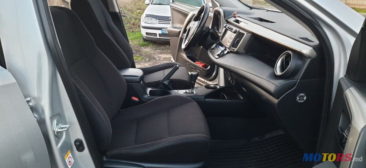 2013' Toyota RAV4 photo #4