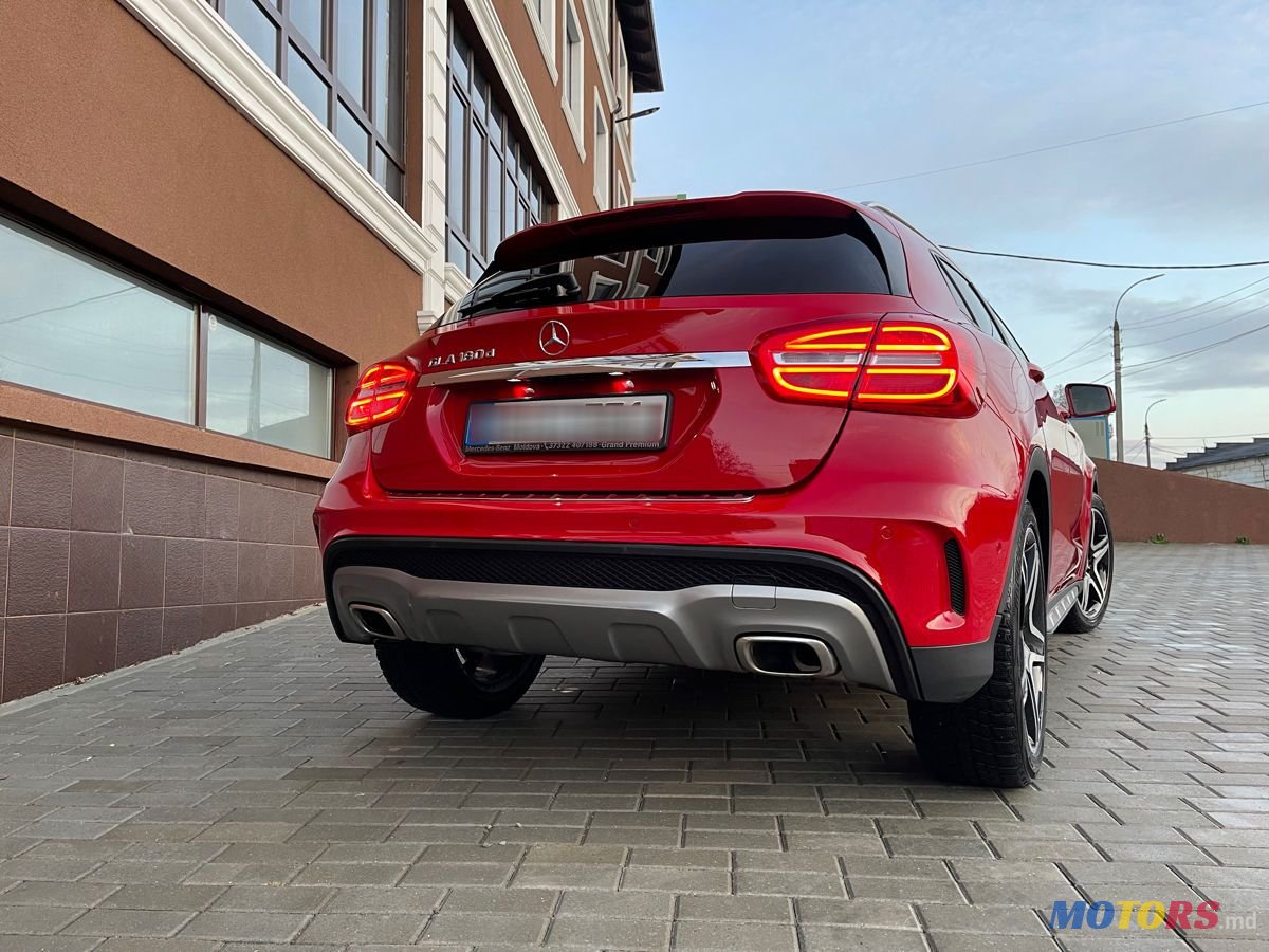 2016' Mercedes-Benz GLA photo #6