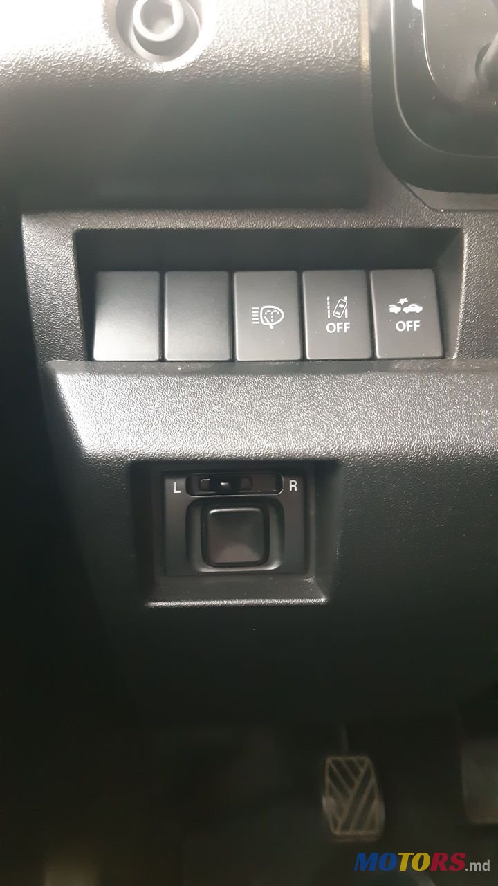 2020' Suzuki Jimny photo #6