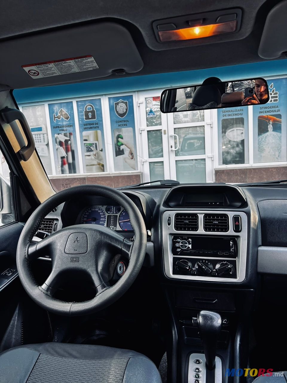 2004' Mitsubishi Pajero Pinin photo #5