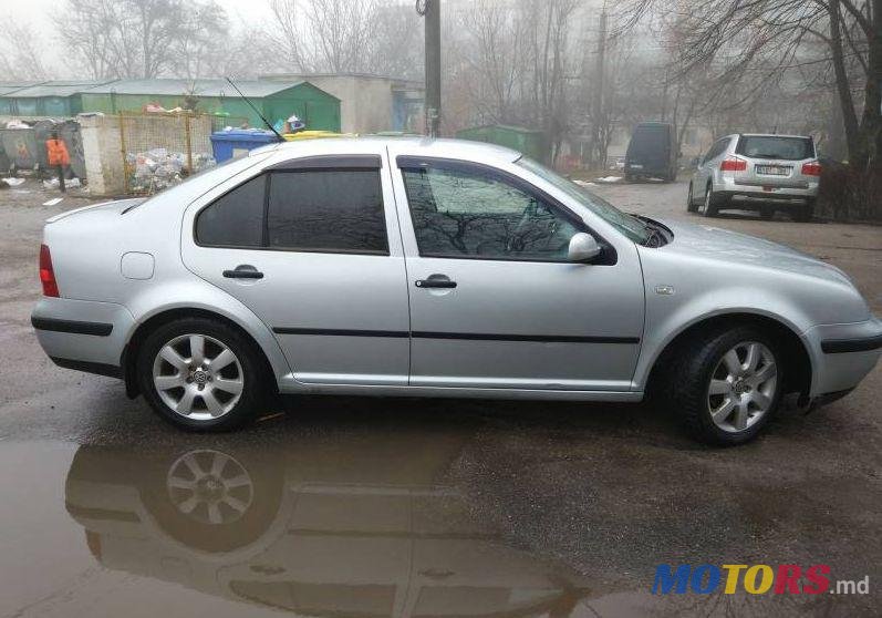 2001' Volkswagen Bora photo #1