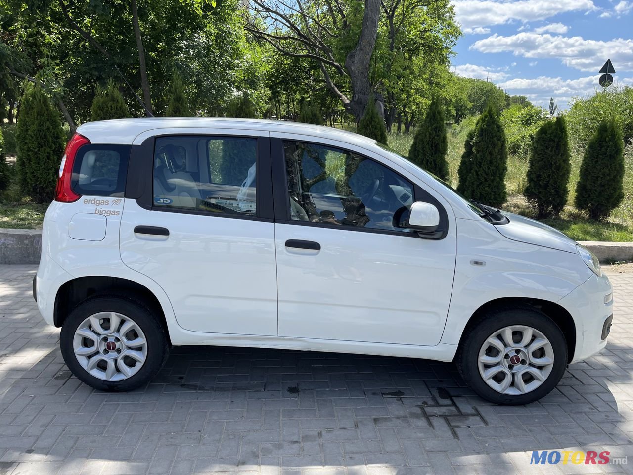 2015' Fiat Panda photo #4