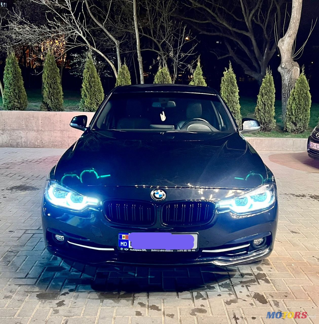 2016' BMW 3 Series photo #1