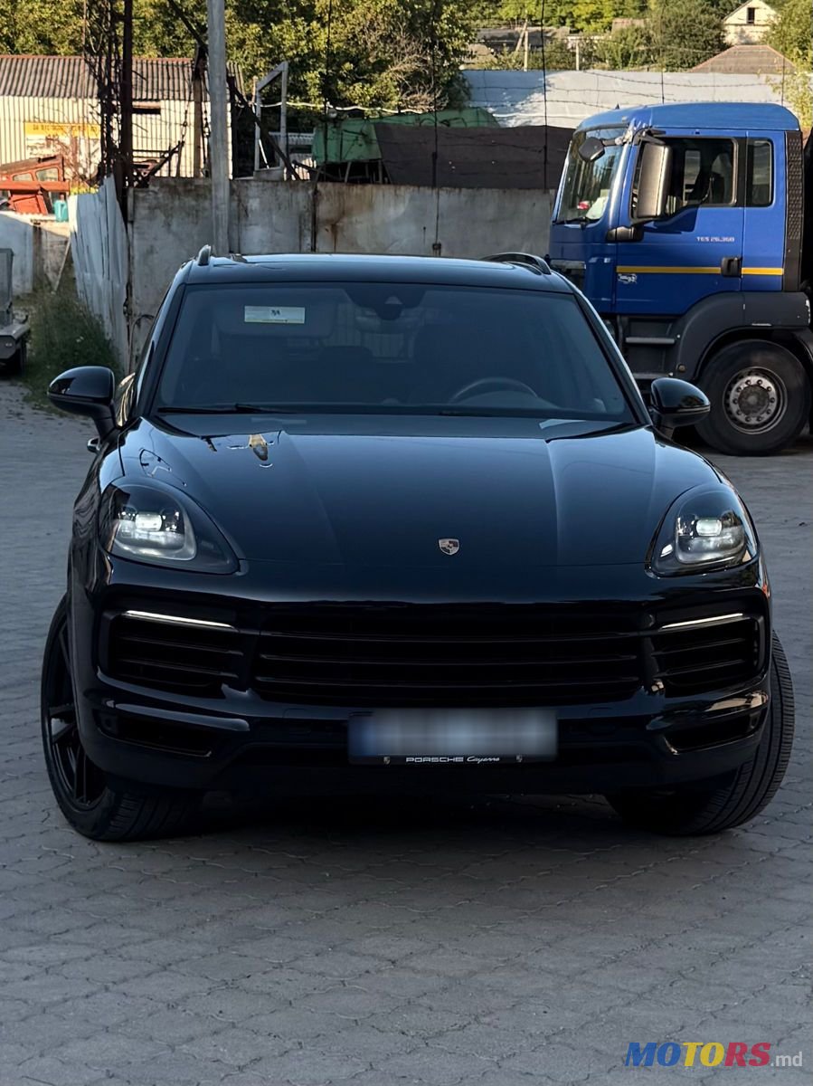 2021' Porsche Cayenne photo #1