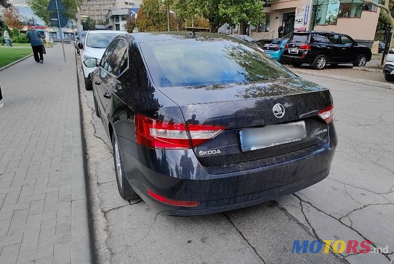 2016' Skoda Superb photo #4