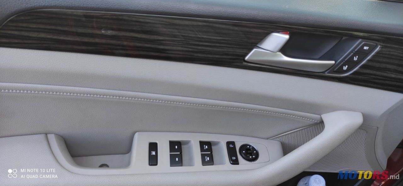 2015' Hyundai Sonata photo #6