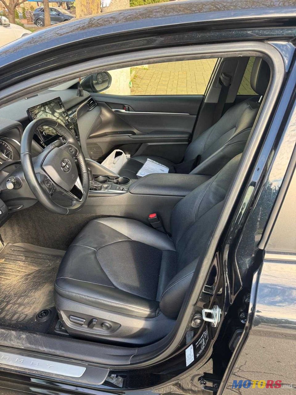 2023' Toyota Camry photo #5